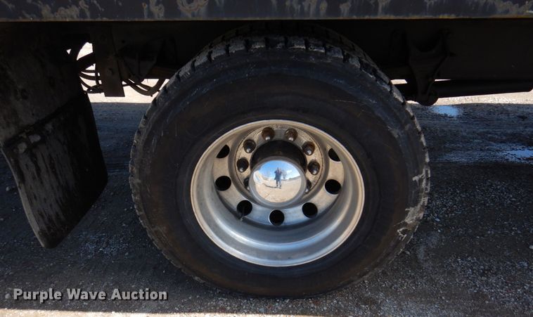 image for item IM9876 2013 International 4300  rollback truck