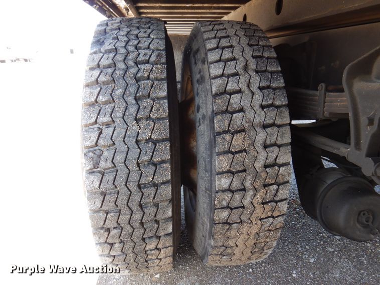 image for item IM9876 2013 International 4300  rollback truck