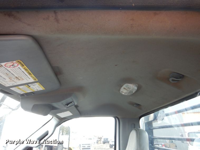 image for item IM9883 2011 Ford F650 Super Duty  flatbed truck