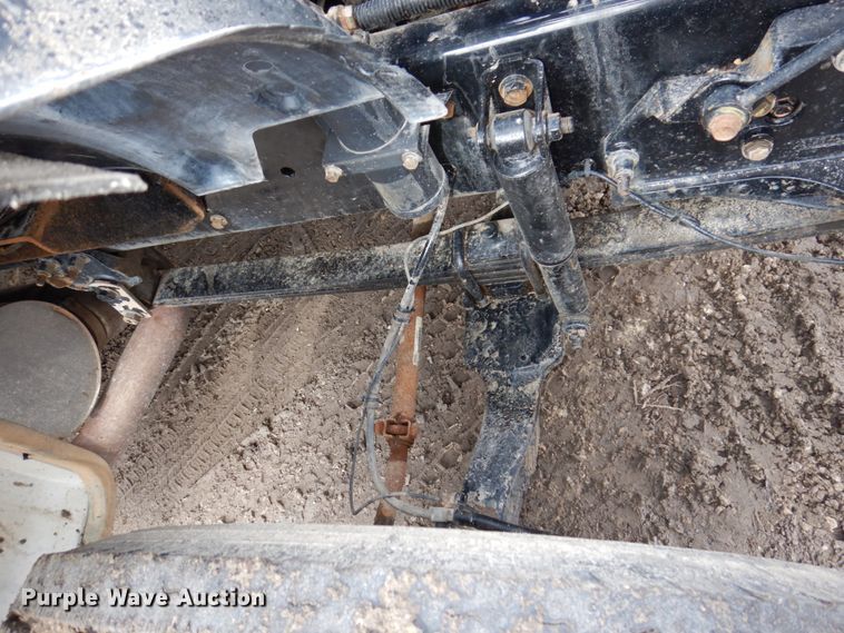 image for item IM9883 2011 Ford F650 Super Duty  flatbed truck