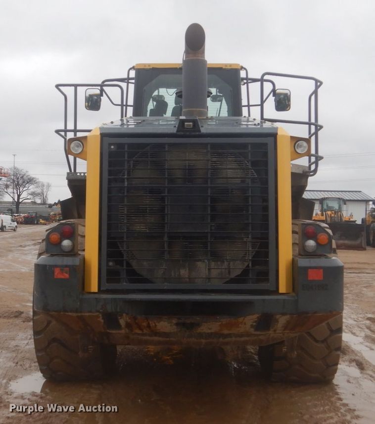 image for item IU9824 2014 Komatsu WA500-7  wheel loader