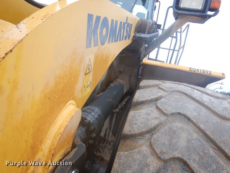 image for item IU9824 2014 Komatsu WA500-7  wheel loader
