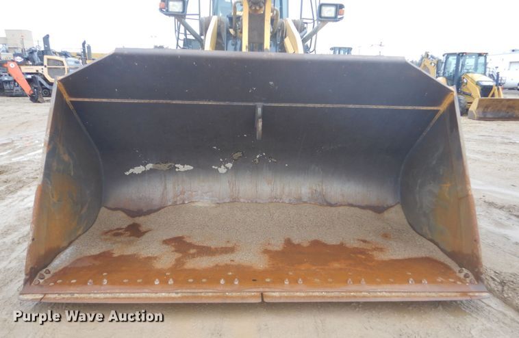 image for item IU9824 2014 Komatsu WA500-7  wheel loader