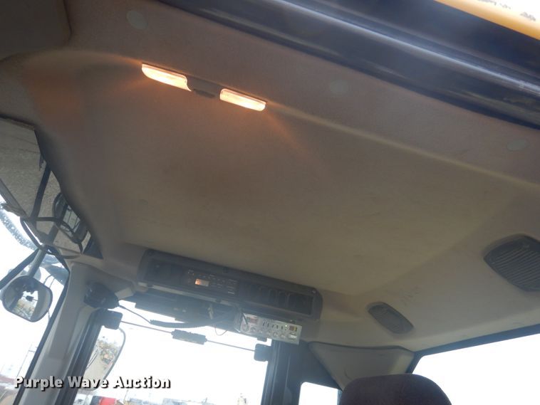 image for item IU9824 2014 Komatsu WA500-7  wheel loader