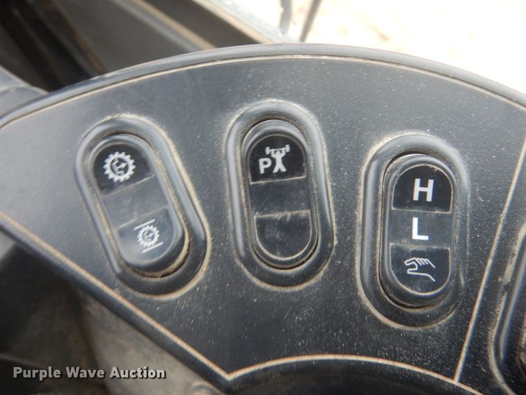 image for item IU9824 2014 Komatsu WA500-7  wheel loader