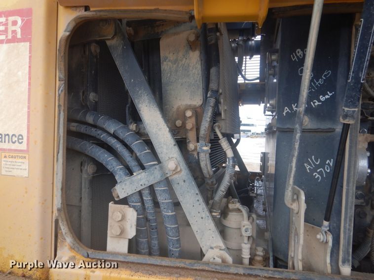 image for item IU9824 2014 Komatsu WA500-7  wheel loader