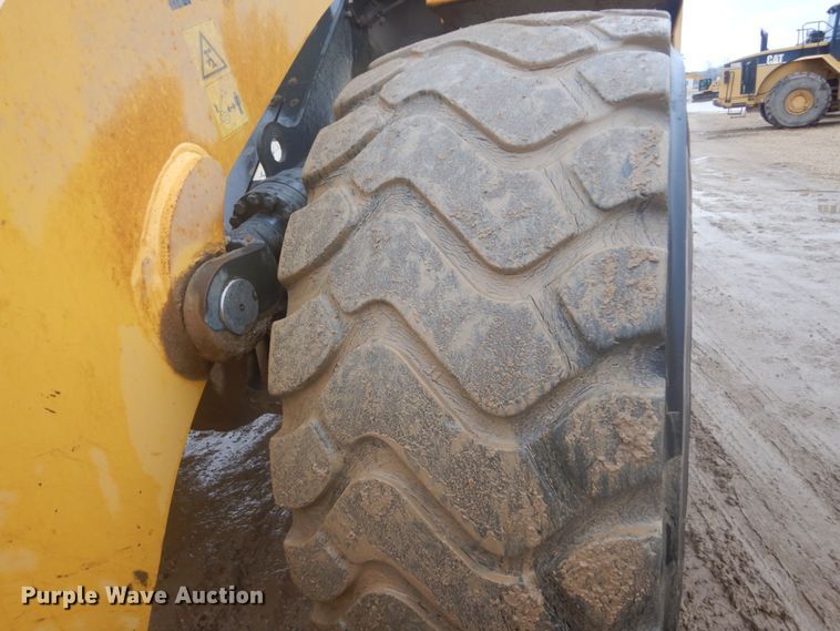 image for item IU9824 2014 Komatsu WA500-7  wheel loader