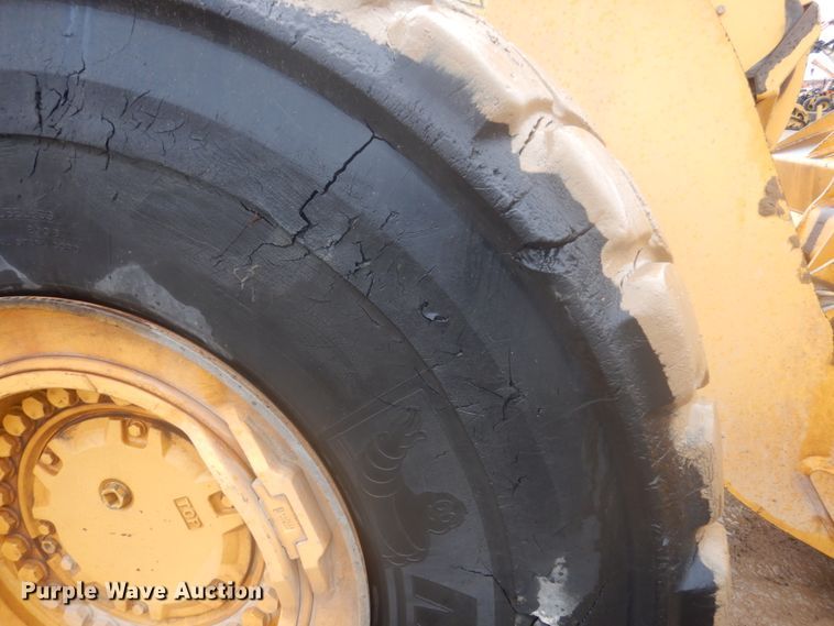 image for item IU9824 2014 Komatsu WA500-7  wheel loader