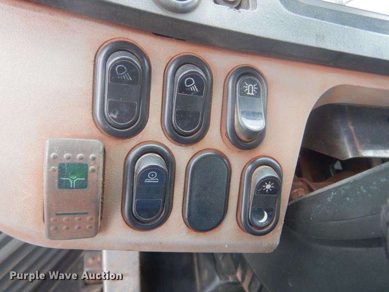 image for item IU9825 2014 Komatsu WA500-7  wheel loader