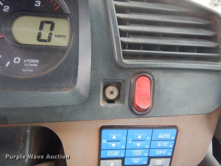 image for item IU9825 2014 Komatsu WA500-7  wheel loader