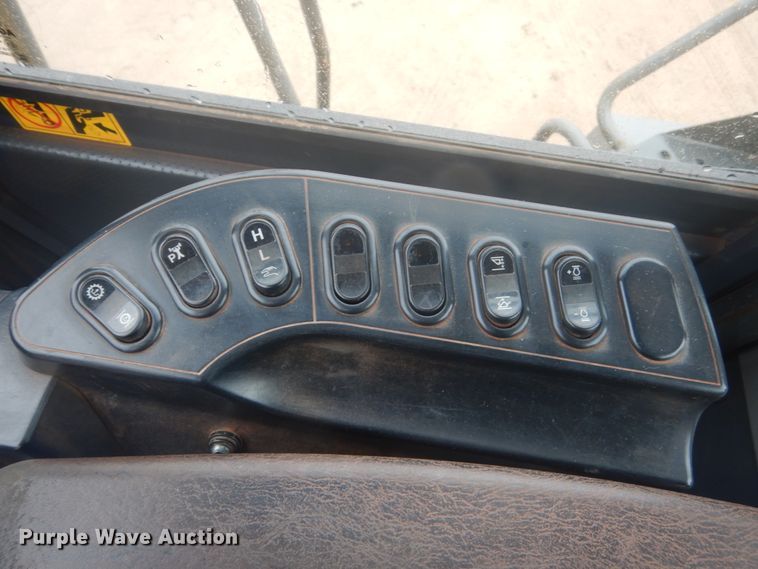 image for item IU9825 2014 Komatsu WA500-7  wheel loader