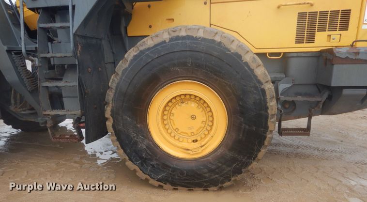 image for item IU9825 2014 Komatsu WA500-7  wheel loader