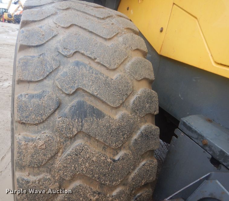 image for item IU9825 2014 Komatsu WA500-7  wheel loader