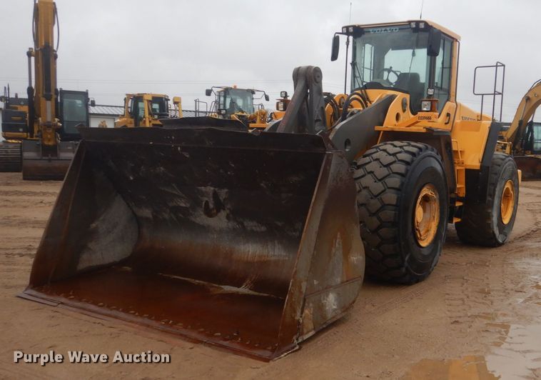 image for item IU9826 2008 Volvo L220F  wheel loader