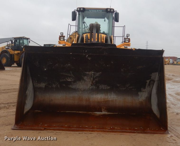 image for item IU9826 2008 Volvo L220F  wheel loader