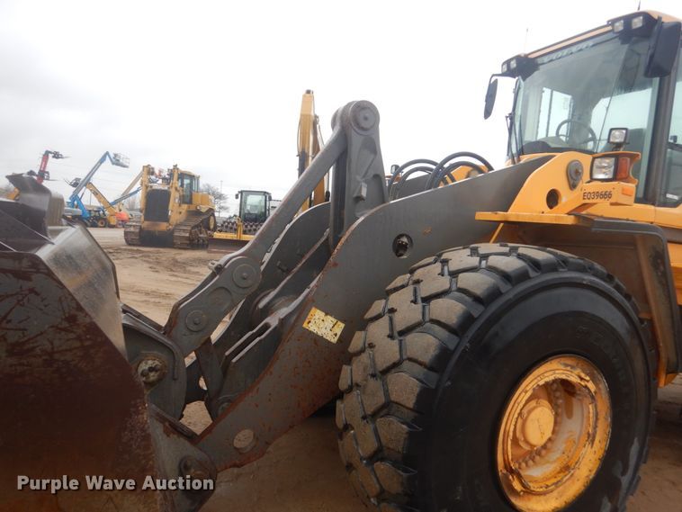 image for item IU9826 2008 Volvo L220F  wheel loader