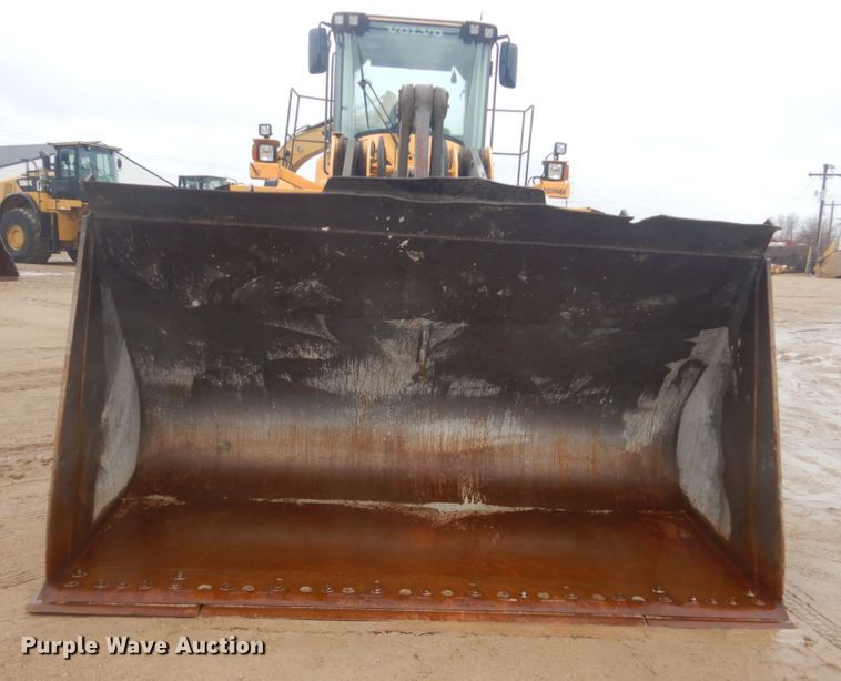 image for item IU9826 2008 Volvo L220F  wheel loader