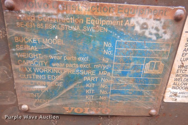 image for item IU9826 2008 Volvo L220F  wheel loader