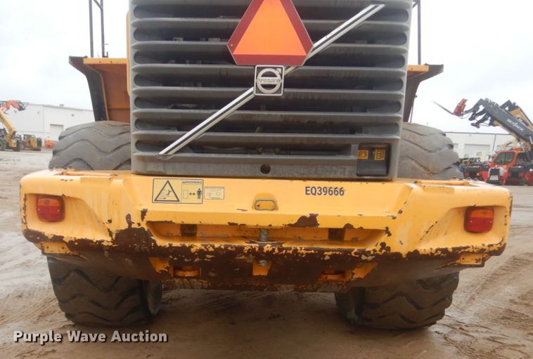 image for item IU9826 2008 Volvo L220F  wheel loader