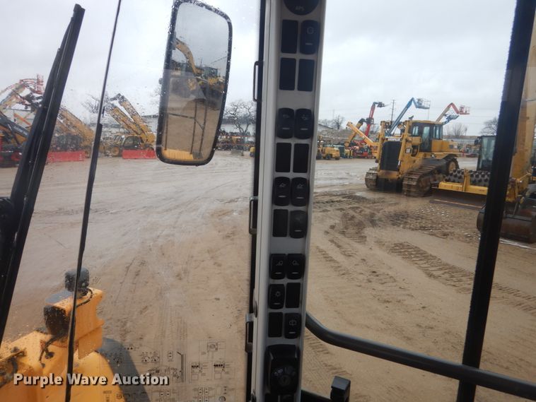 image for item IU9826 2008 Volvo L220F  wheel loader