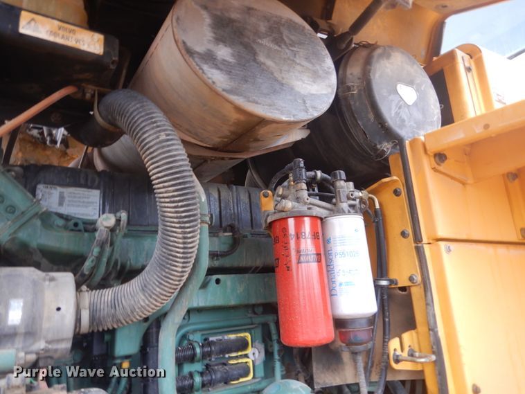 image for item IU9826 2008 Volvo L220F  wheel loader