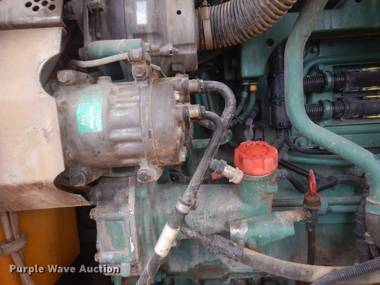 image for item IU9826 2008 Volvo L220F  wheel loader