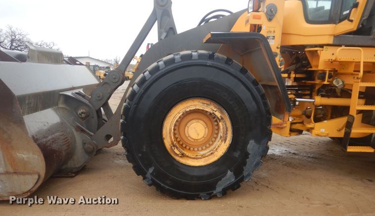 image for item IU9826 2008 Volvo L220F  wheel loader
