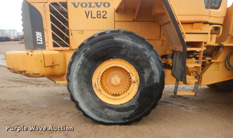 image for item IU9826 2008 Volvo L220F  wheel loader