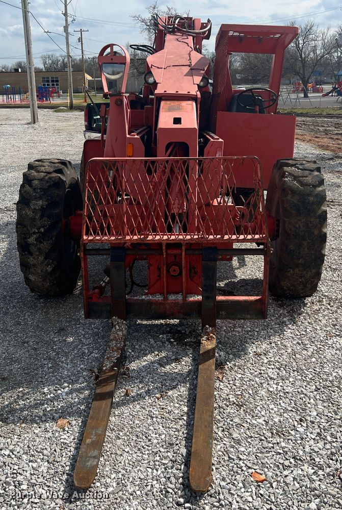 image for item JH9205 Lull Highlander  telehandler