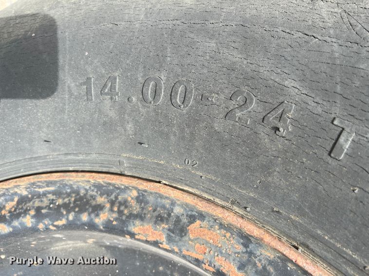 image for item JH9208 Lull Highlander II  telehandler