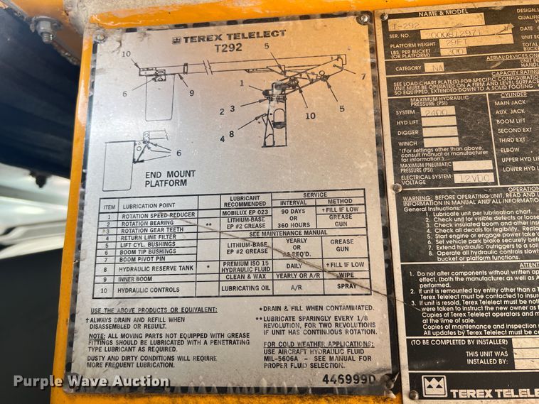 image for item JH9218 2000 Ford E350 Super Duty  van with bucket lift