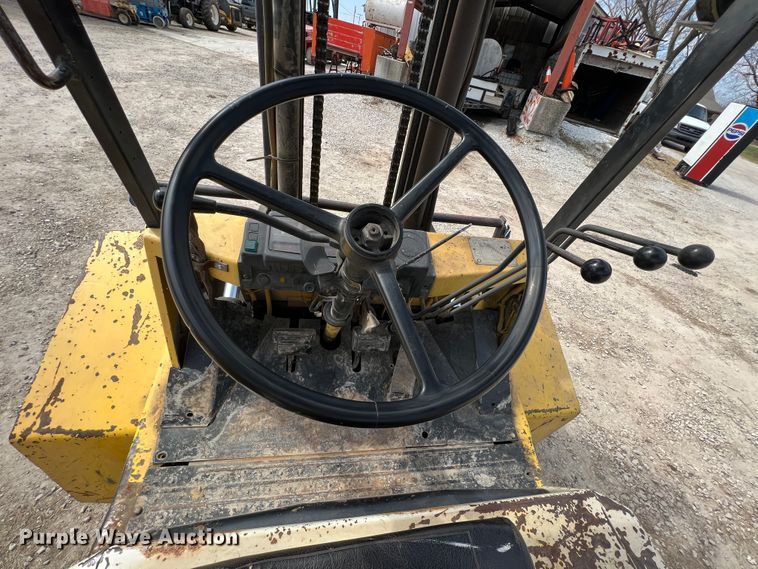 image for item JH9222 TCM FHG3N8T  forklift