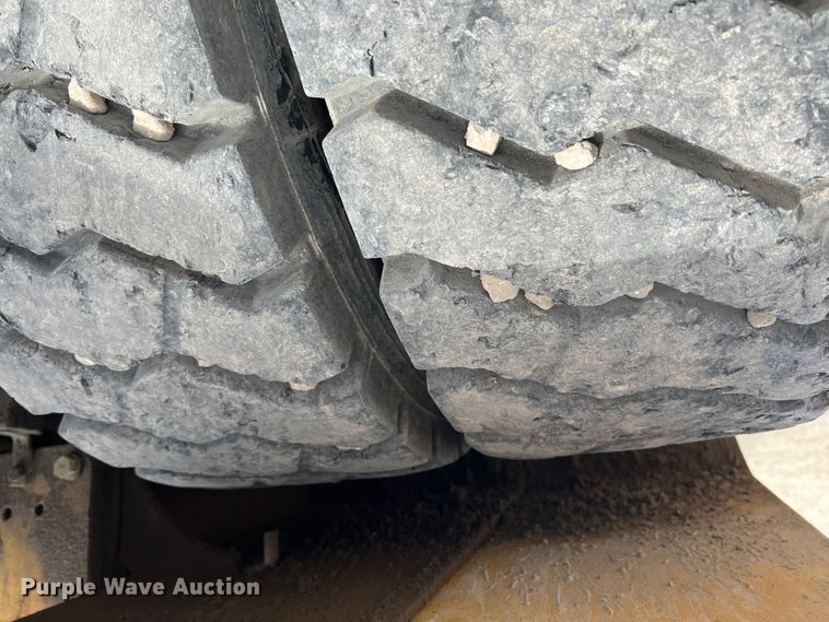 image for item JH9222 TCM FHG3N8T  forklift