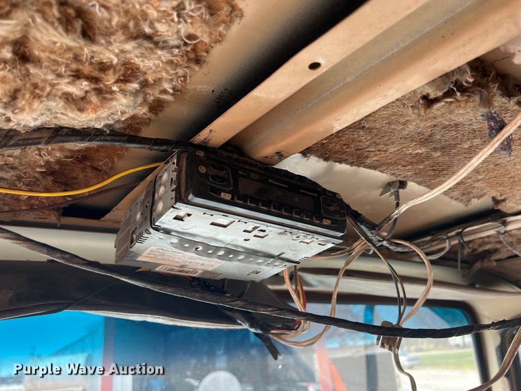 image for item JH9224 1986 Ford LT8000  dump truck