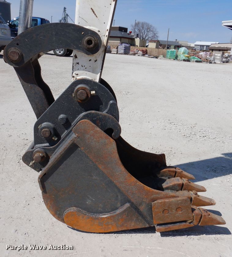 image for item JK9487 2015 Bobcat E35  mini excavator