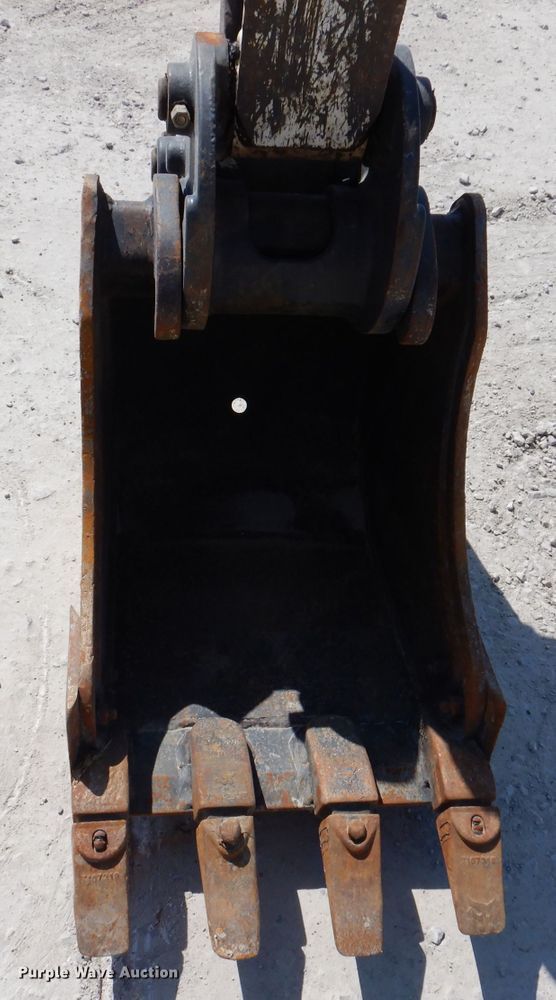 image for item JK9487 2015 Bobcat E35  mini excavator