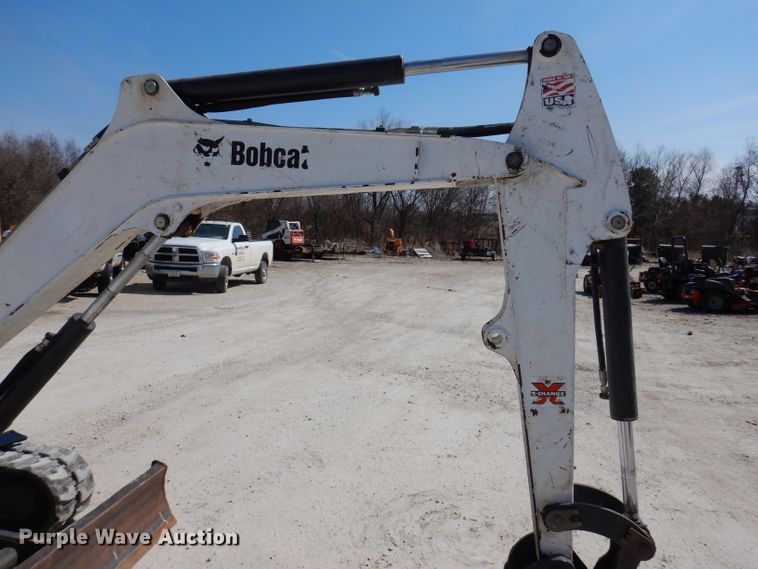 image for item JK9487 2015 Bobcat E35  mini excavator