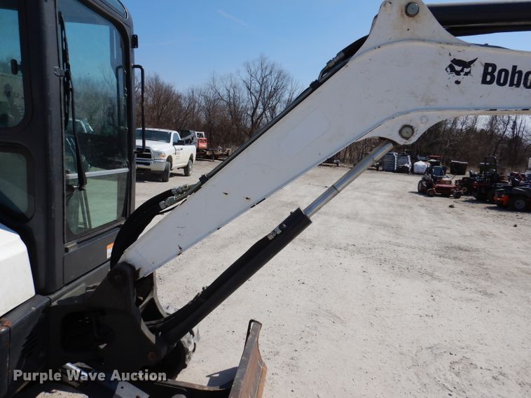 image for item JK9487 2015 Bobcat E35  mini excavator