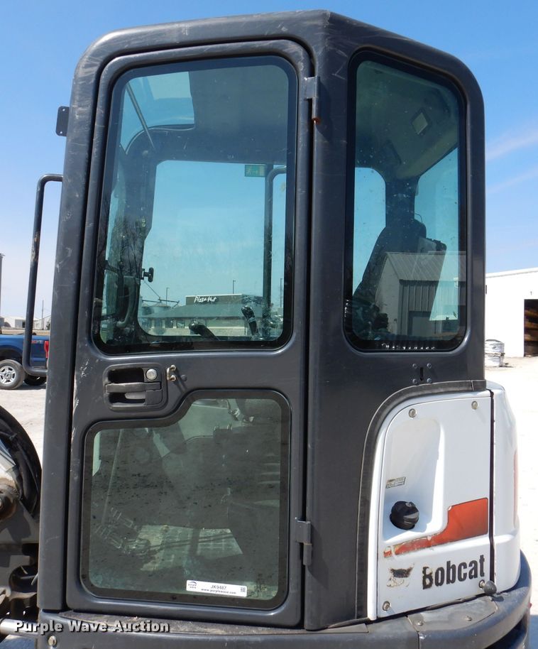 image for item JK9487 2015 Bobcat E35  mini excavator