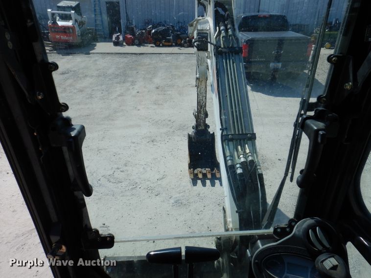 image for item JK9487 2015 Bobcat E35  mini excavator