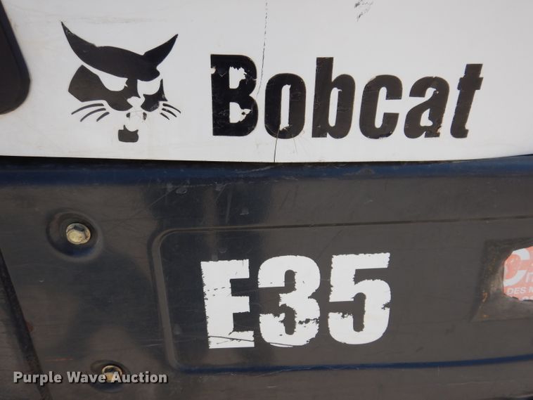 image for item JK9487 2015 Bobcat E35  mini excavator