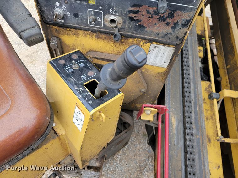 image for item JL9657 2005 Vermeer D16X20A  directional boring unit