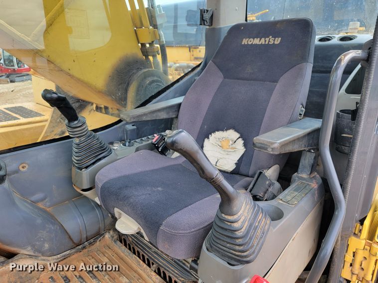 image for item JL9681 2012 Komatsu PC490LC-10  excavator