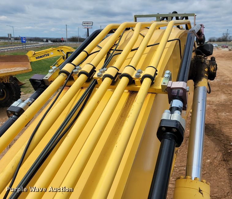 image for item JL9681 2012 Komatsu PC490LC-10  excavator