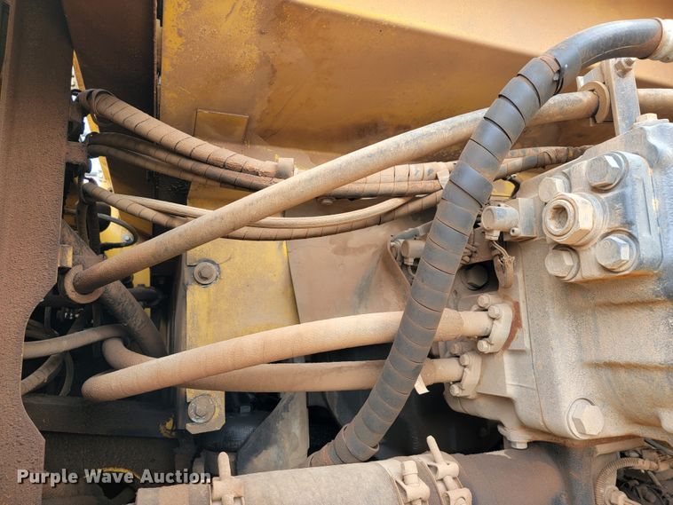 image for item JL9681 2012 Komatsu PC490LC-10  excavator