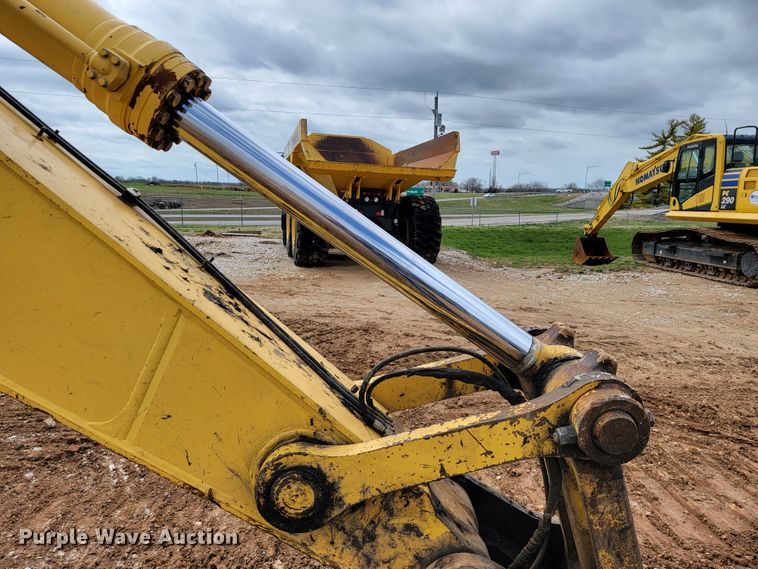 image for item JL9681 2012 Komatsu PC490LC-10  excavator