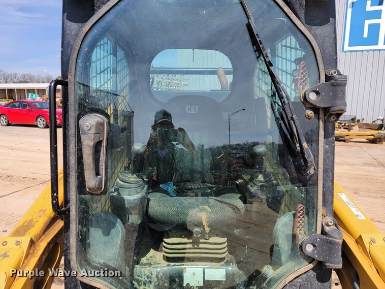 image for item JL9686 2017 Caterpillar 299D2  tracked skid steer loader