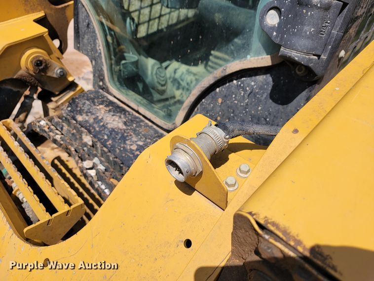 image for item JL9686 2017 Caterpillar 299D2  tracked skid steer loader