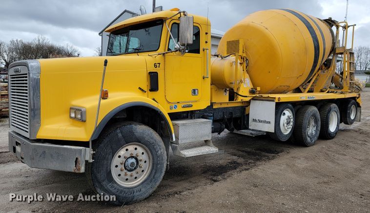 image for item JL9694 2000 Freightliner FLD  ready mix truck