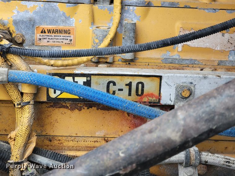 image for item JL9694 2000 Freightliner FLD  ready mix truck